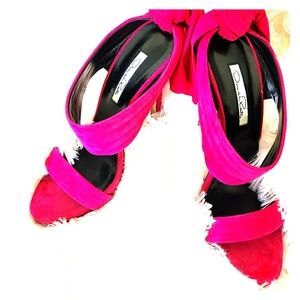 👠💘💘PRICE DROP!!! Oscar de la Renta heels💘💘👠